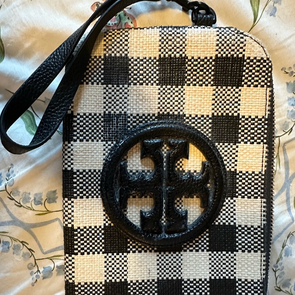 Tory Burch gingham wristlet in cream and black
